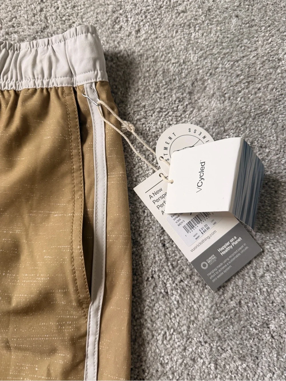 NWT Vuori Men's Gold Tan Swim Shorts with White Trim - VCycled